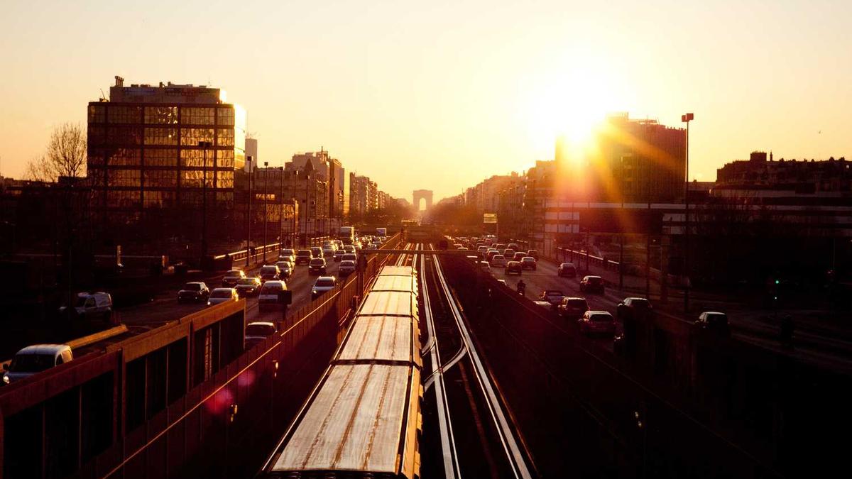 五四青年节庆祝活动方案 - 信阳召开项目谋划储备培训会