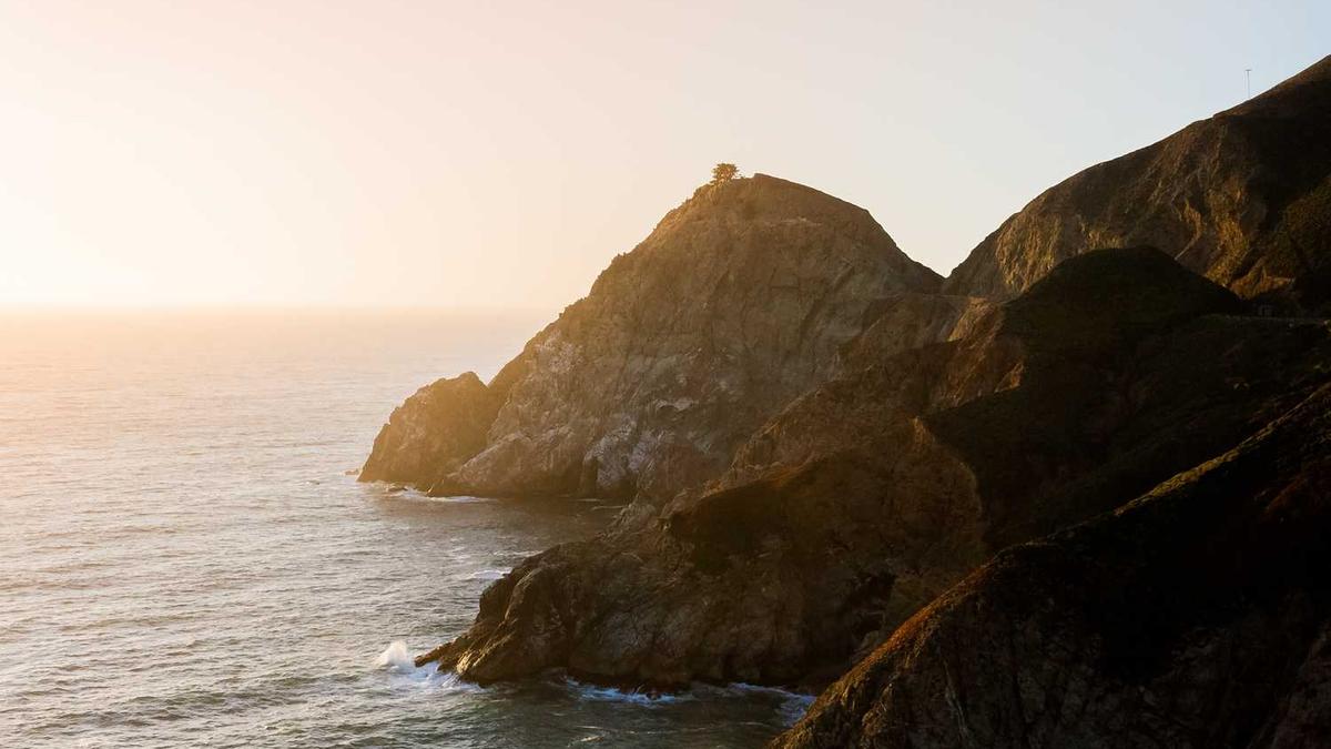 国家禁毒委员会命名了首批多少个全国禁毒示范城市?